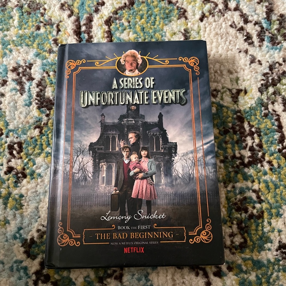 Book - A series of unfortunate events (1)